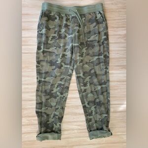 Maurices Olive Green Camo Drawstring Casual Pants Size 8